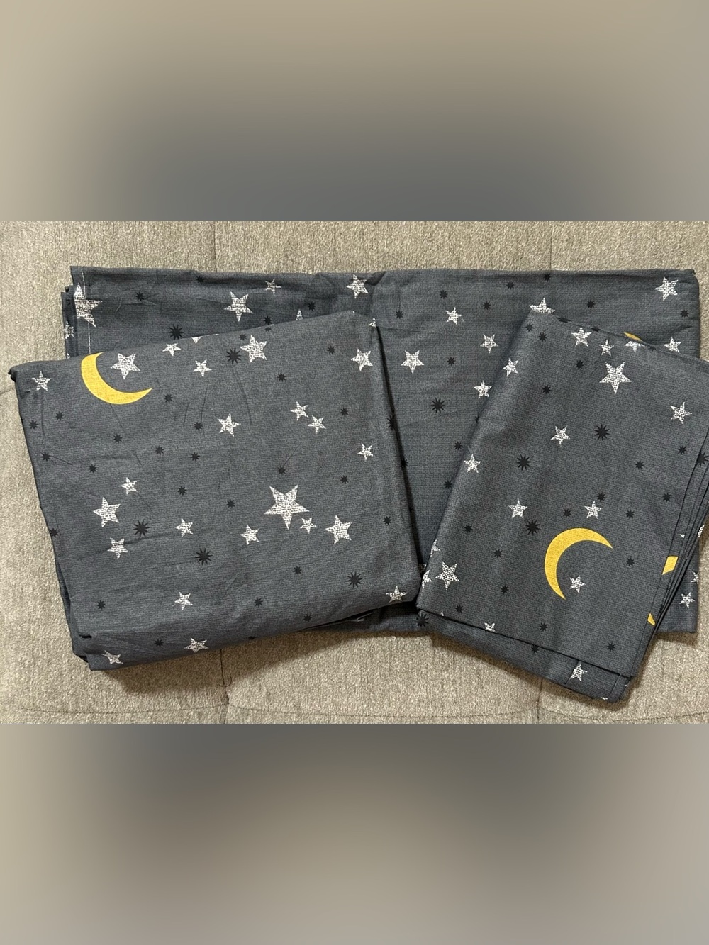 Full Cotton Sheet Set in Gray Star & Moon Print - Picture 2 of 3